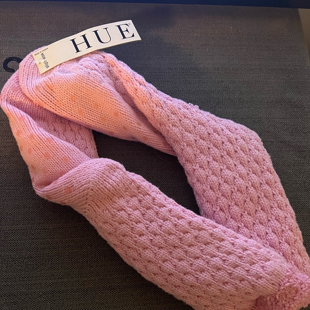 NWT HUE Slipper Socks